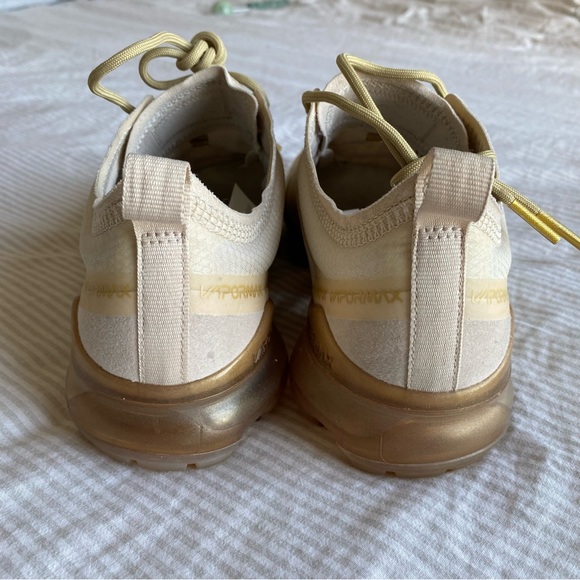 Nike Vapourmax 2019 size 7.5 - Picture 6 of 9